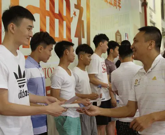 信息化设备如何提高篮球训练中的反馈速度_1